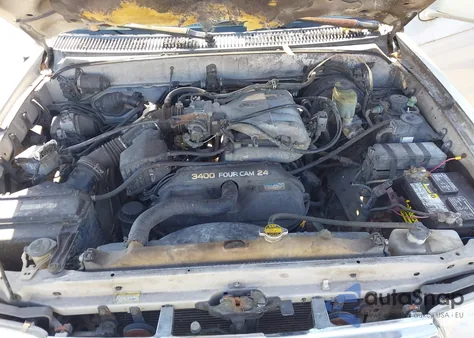 2000 Toyota 4Runner Sr5 V6 from USA, damaged, VIN JT3GN86R9Y0145915